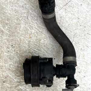 Mercedes C-Class W205 Auxiliary Water Pump W/ Hose Pipe 2014-2018 A0005004386 - Image 9