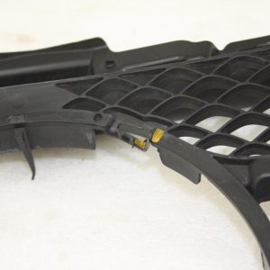 Mercedes C Class W205 Front Bumper Grill 2014-2018 A2058800183 Genuine *DAMAGED* - Image 8