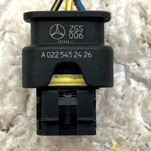 Mercedes C-Class W205 PDC Parking Sensor Loom Plug Connector A0225452426 Genuine - Image 9