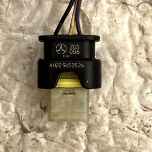 Mercedes C-Class W205 PDC Sensor Wiring Loom Harness Plug Connector A0225452526 - Image 3