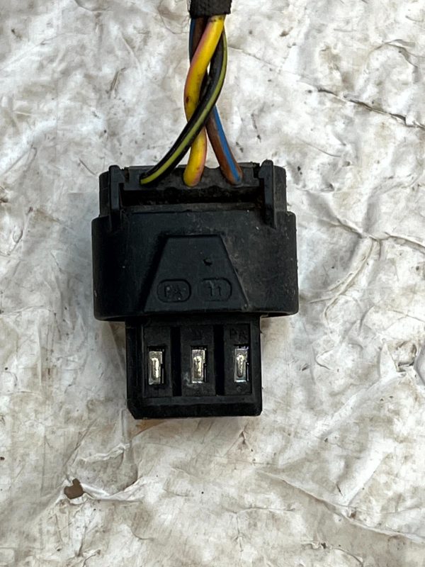 Mercedes C E S Class PDC Sensor Wire Harness Plug Connector A0005450329 Genuine 3 Mercedes C E S Class PDC Sensor Wire Harness Plug Connector A0005450329 Genuine 178447765390 4