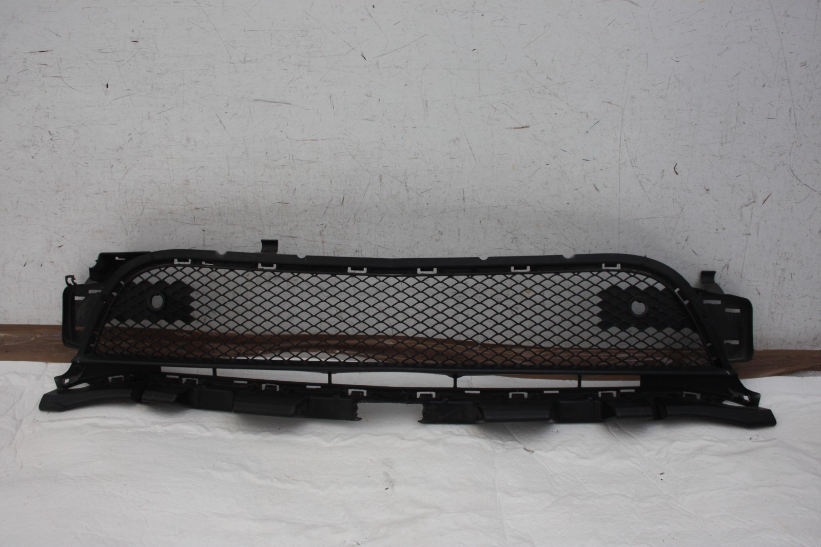 Mercedes CLA C117 AMG Front Bumper Grill 13-16 A1178852122 Genuine *DAMAGED*