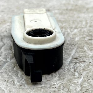 Mercedes CLA C118 X118 W177 HVAC Air Intake Actuator Motor 5878R1000 Genuine - Image 6