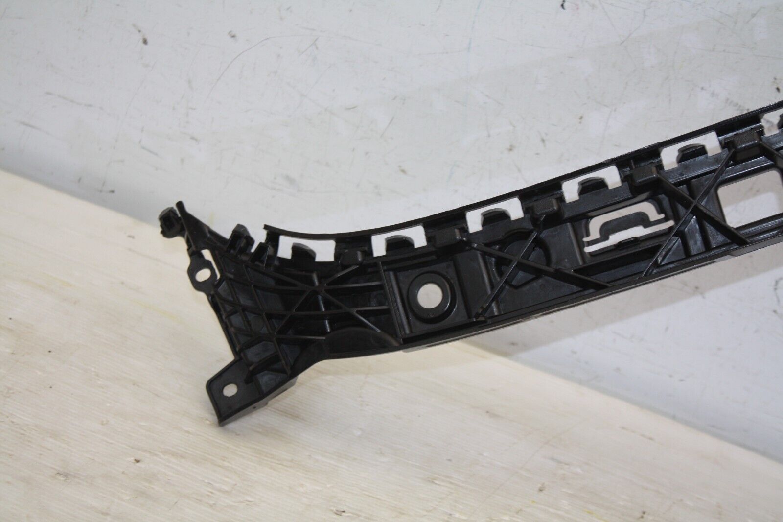 Mercedes-E-Class-S213-Estate-Rear-Bumper-Right-Bracket-2016-TO-2020-A2138850463-176127259540-2