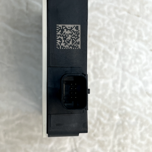 Mercedes EQE V295 Blind Spot Assist Radar Sensor Module A0009010421 Genuine - Image 6