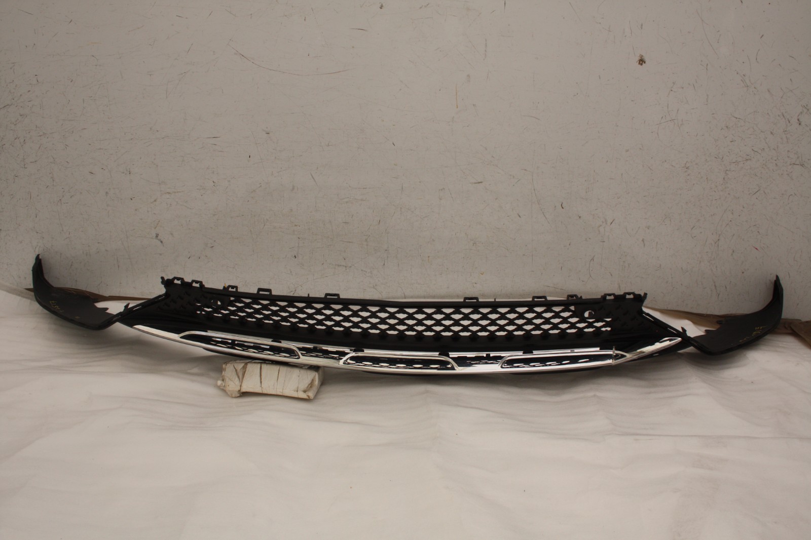 Mercedes GLC X254 AMG Front Bumper Lower Section 2023 ON A2548853101 *DAMAGED*