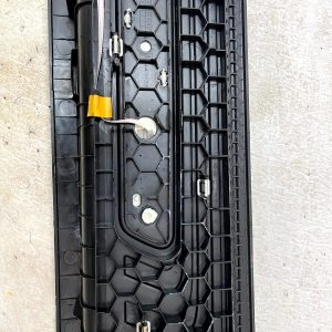 Mercedes V Class Rear Left Door Entrance Step Trim 15 TO 20 A4476802506 Genuine - Image 11