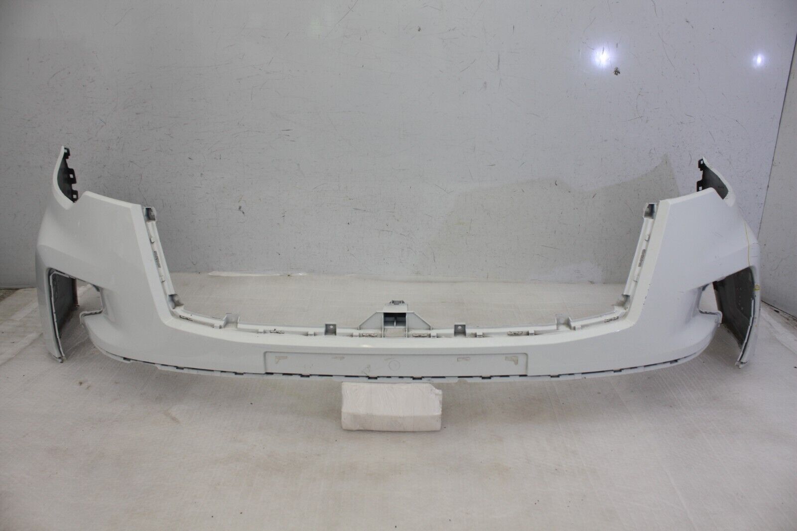 Nissan Primastar Front Bumper 2022 ON 620222832R Genuine *DAMAGED*