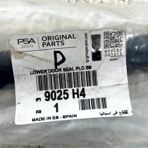 Peugeot Partner Lower Sliding Door Rubber Weatherstrip Seal 08-18 9025H4 Genuine 27 Peugeot Partner Lower Sliding Door Rubber Weatherstrip Seal 08-18 9025H4 Genuine - Image 13