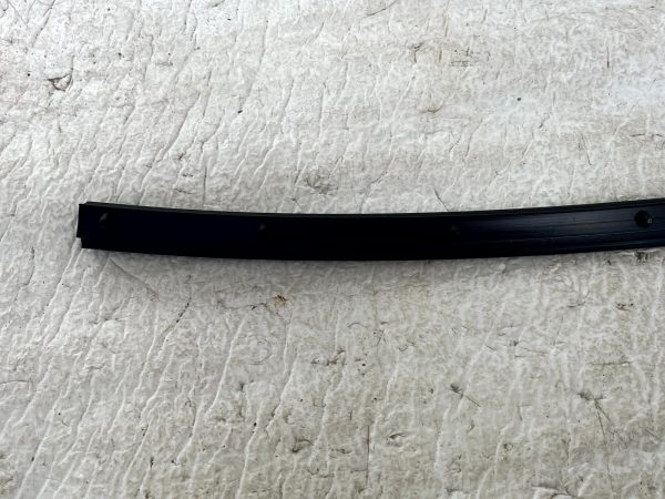 Peugeot Partner Lower Sliding Door Rubber Weatherstrip Seal 08-18 9025H4 Genuine 7 Peugeot Partner Lower Sliding Door Rubber Weatherstrip Seal 08 18 9025H4 Genuine 178319382300 8