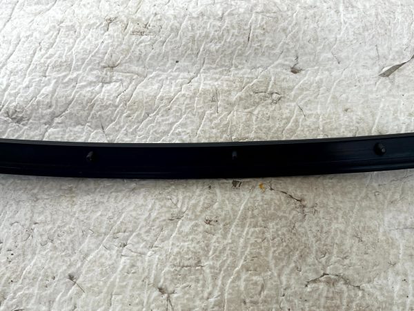 Peugeot Partner Lower Sliding Door Rubber Weatherstrip Seal 08-18 9025H4 Genuine 8 Peugeot Partner Lower Sliding Door Rubber Weatherstrip Seal 08 18 9025H4 Genuine 178319382300 9