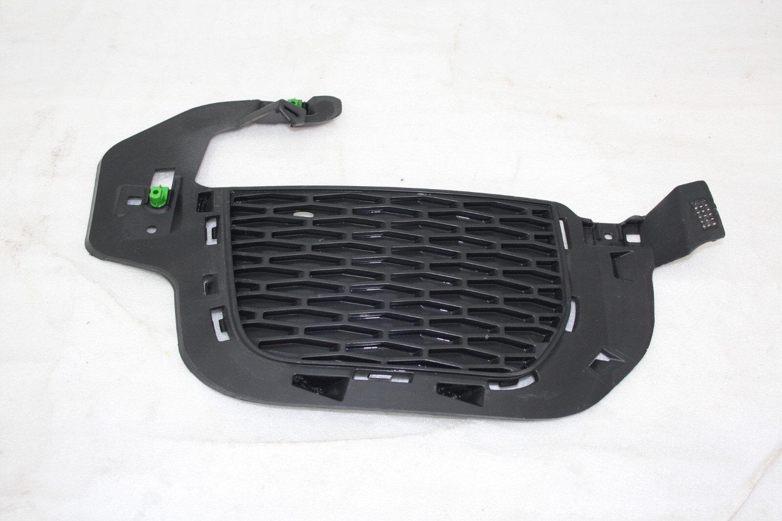 Range Rover Evoque Front Bumper Right Grill 2015 TO 2019 GJ32-15A298-A Genuine