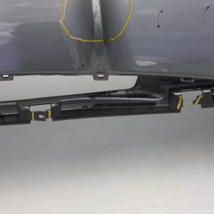 Range Rover Evoque Rear Bumper 2019 ON K8D2-17D781-AAW *GOT DAMAGED SEE ALL PIC* - Image 4