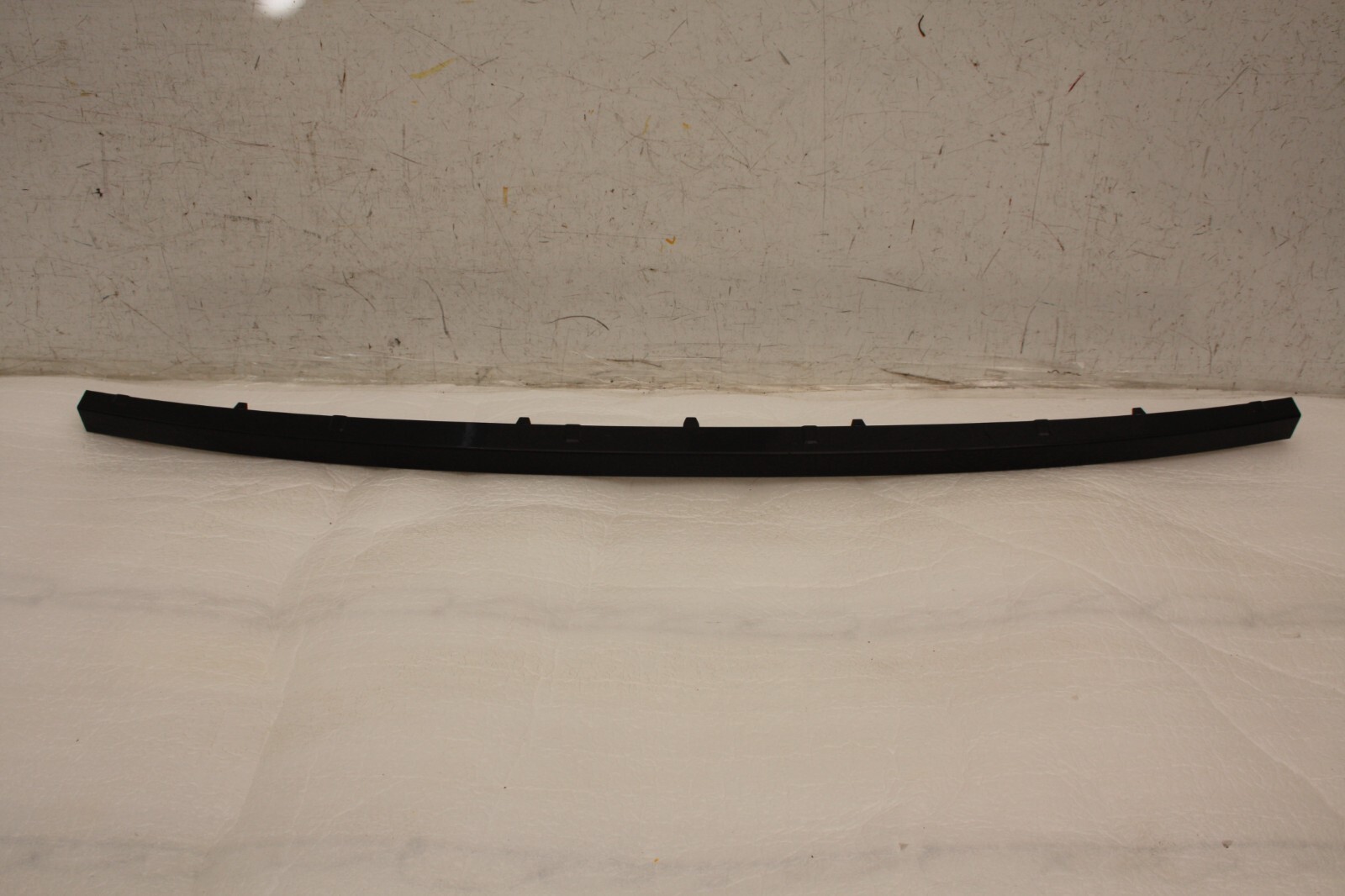 Range Rover Evoque Rear Bumper Center Trim 2019 ON K8D2-17775-AB Genuine