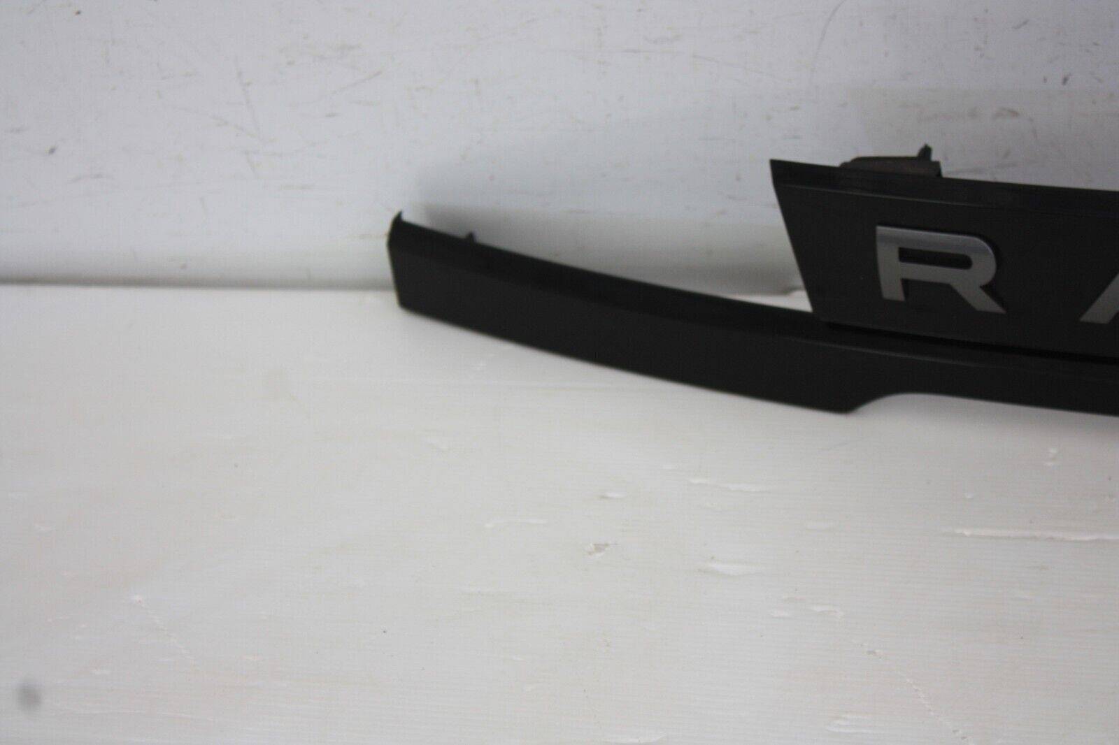 Range-Rover-Evoque-Rear-Tailgate-Trunk-Moulding-2019-ON-K8D2-402A30-A-Genuine-175681072660-5