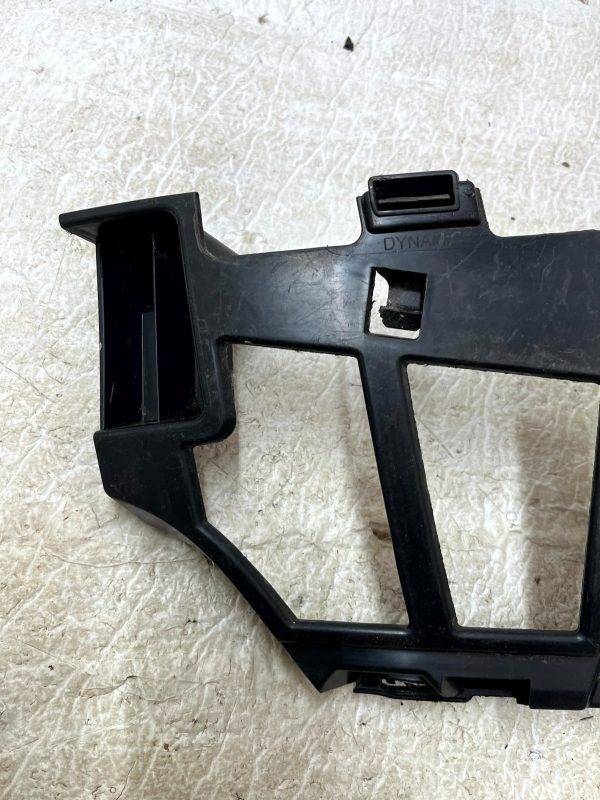 Range Rover Velar Front Bumper Right Bracket 2017 TO 2023 J8A2-17C862-BA Genuine 1 Range Rover Velar Front Bumper Right Bracket 2017 TO 2023 J8A2 17C862 BA Genuine 178507815450 2