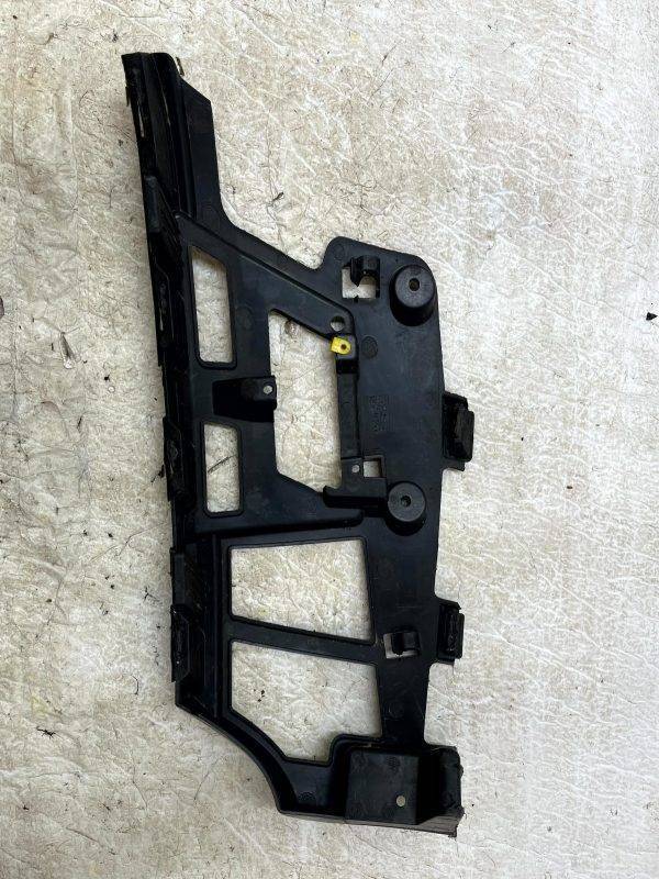 Range Rover Velar Front Bumper Right Bracket 2017 TO 2023 J8A2-17C862-BA Genuine 6 Range Rover Velar Front Bumper Right Bracket 2017 TO 2023 J8A2 17C862 BA Genuine 178507815450 7