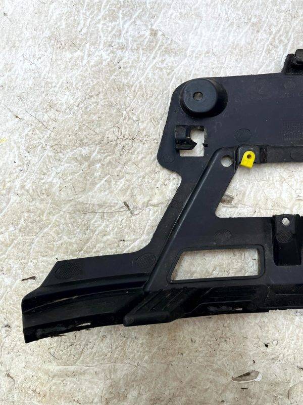 Range Rover Velar Front Bumper Right Bracket 2017 TO 2023 J8A2-17C862-BA Genuine 7 Range Rover Velar Front Bumper Right Bracket 2017 TO 2023 J8A2 17C862 BA Genuine 178507815450 8