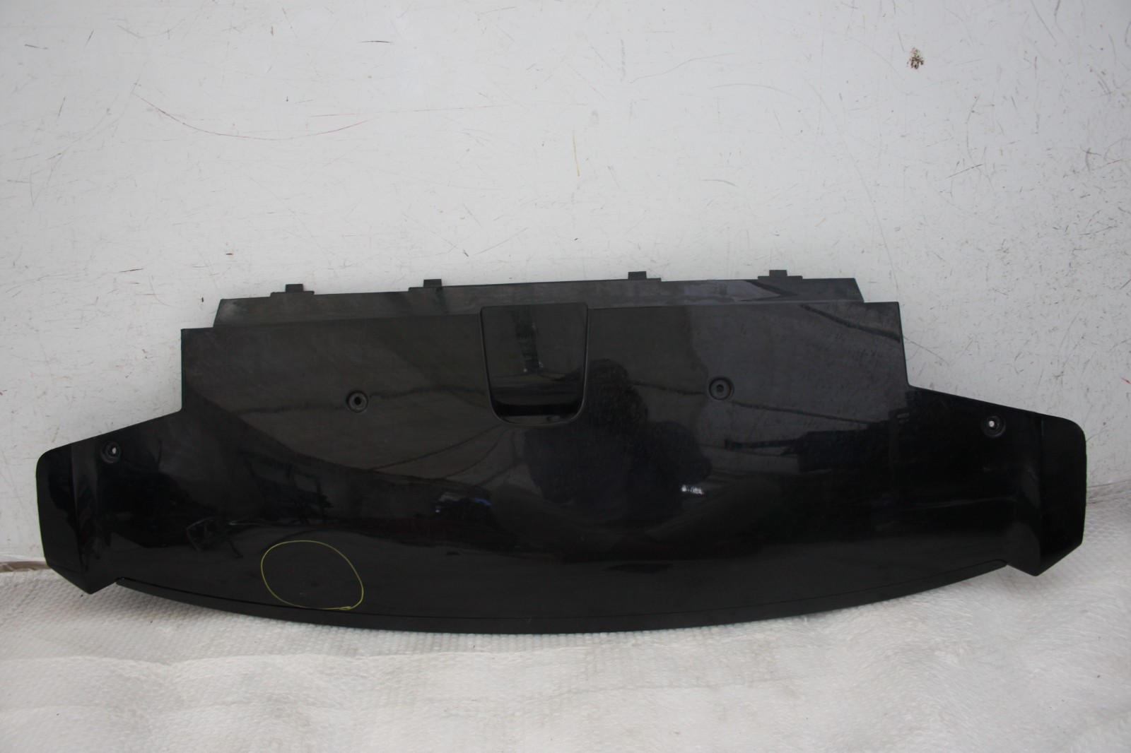 Range Rover Velar L560 Front Bumper Lower Section 17-23 J8A2-19B537-E *DAMAGED