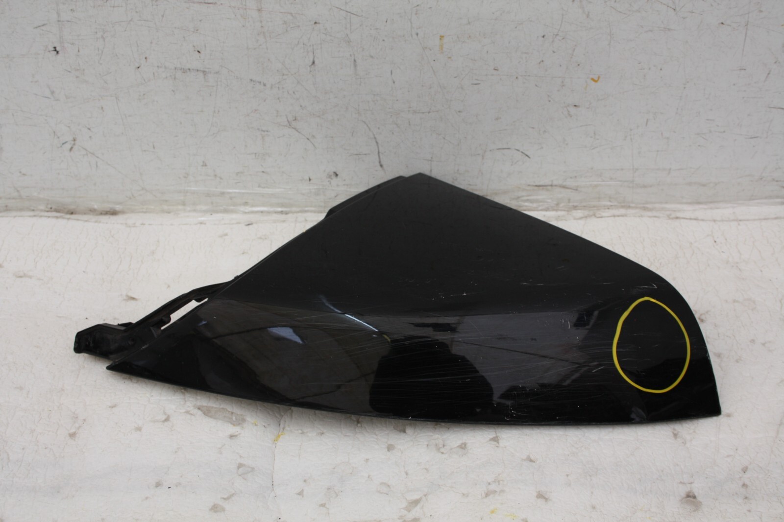 Range Rover Vogue Front Bumper Lower Right Trim 2022 ON M8E2-17E784-A Genuine