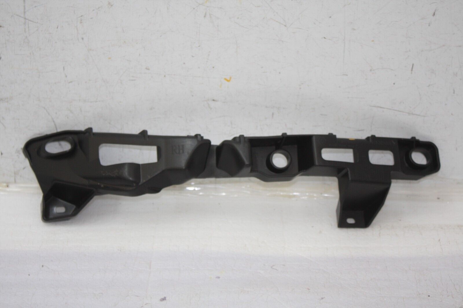 Renault Clio Front Bumper Right Bracket 8200800091 Genuine