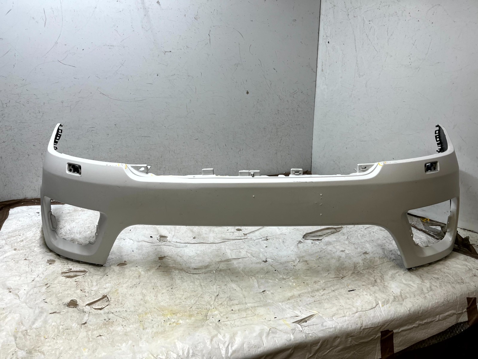 Rnage Rover Sport L494 Front Bumper 2013 TO 2018 DK62-17F003-AAW Genuine