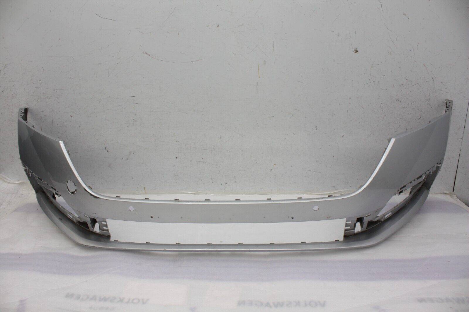 Skoda Octavia Front Bumper 5E3807221 Genuine DAMAGED 176643744970