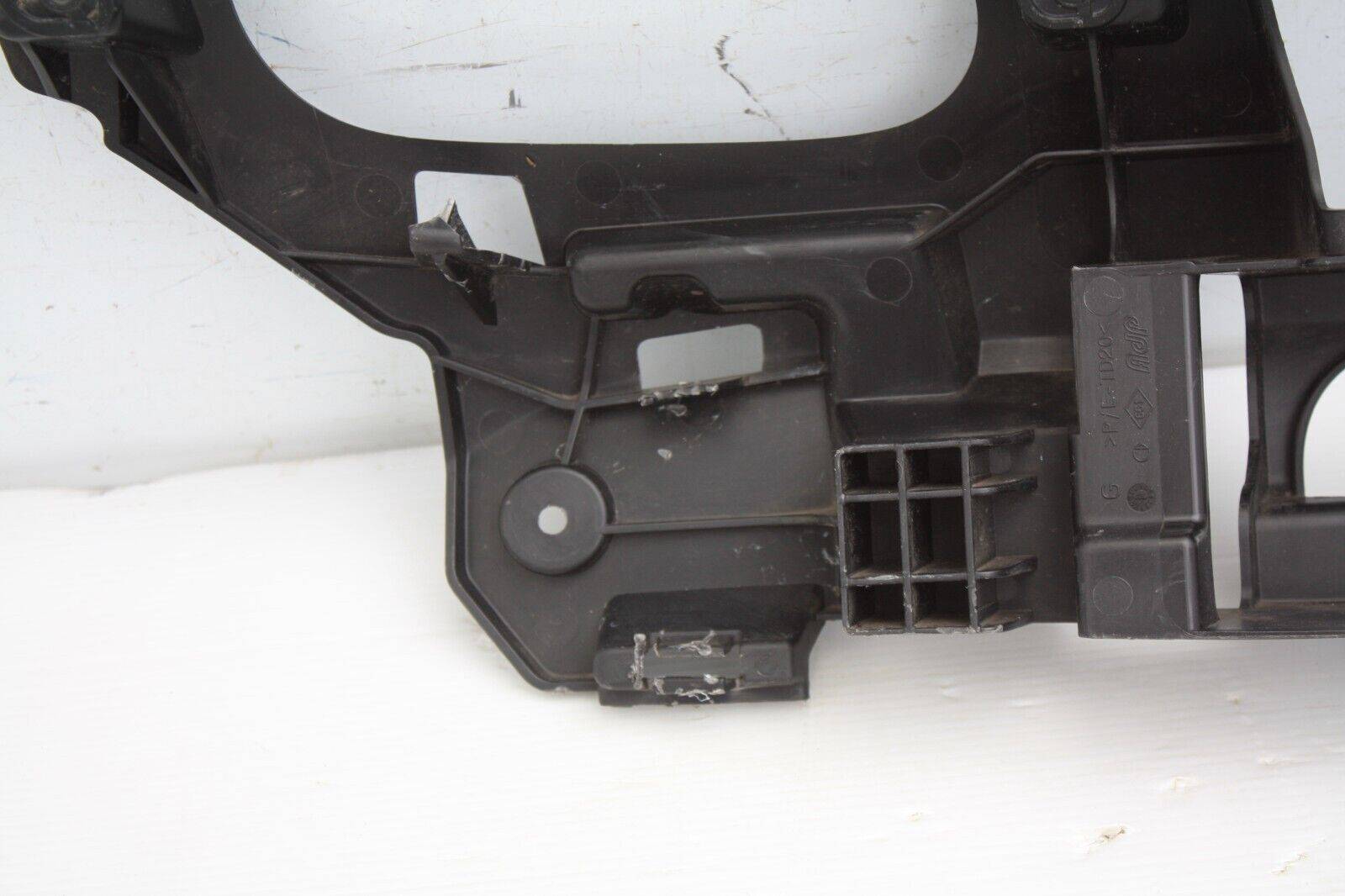 Smart-Fortwo-W453-Front-Bumper-Left-Bracket-2015-to-2019-A4538260114-Genuine-175765125530-9