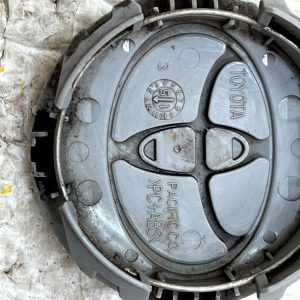 Toyota Auris Alloy Wheel Hub Centre Cap Cover Genuine - Image 7