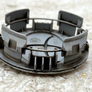 Toyota Auris Alloy Wheel Hub Centre Cap Cover Genuine - Image 9