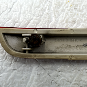 Toyota Avensis Verso Rear Bumper Right Reflector 2003 TO 2006 E43020009 Genuine - Image 7