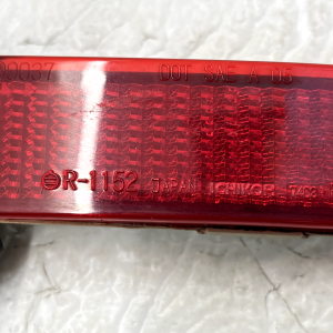 Toyota Avensis Verso Rear Bumper Right Reflector 2003 TO 2006 E43020009 Genuine - Image 10