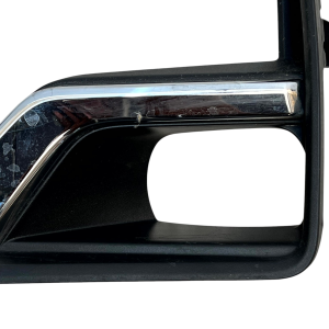 Toyota Land Cruiser Prado Front Right Fog Light Trim 18-23 52127-60230 Genuine - Image 3
