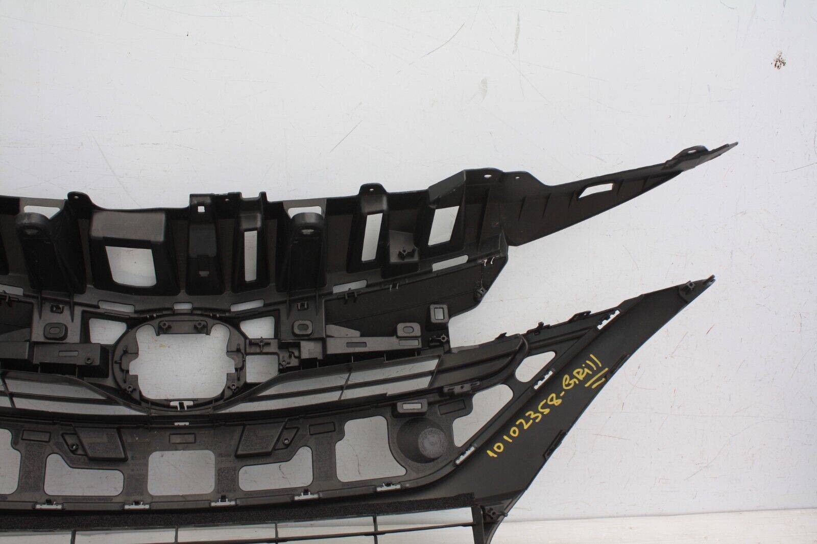 Toyota-Prius-Front-Bumper-Grill-Frame-2016-to-2019-53101-47041-Genuine-175955731650-15