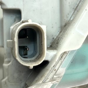 Toyota Prius Left Turn Signal Indicator Lamp 2015 TO 2018 81740-47010 Genuine - Image 11