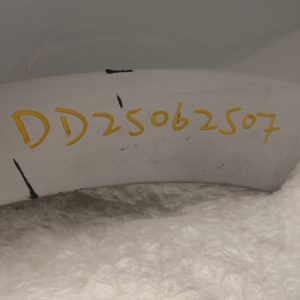 Toyota Yaris Rear Bumper 2020 ON 52159-K0030 Genuine *DAMAGED* - Image 6