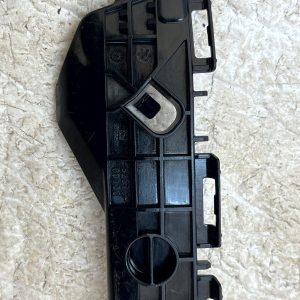 Toyota Yaris Rear Bumper Left Mount Bracket 2011 TO 2014 52576-0D130 Genuine - Image 3