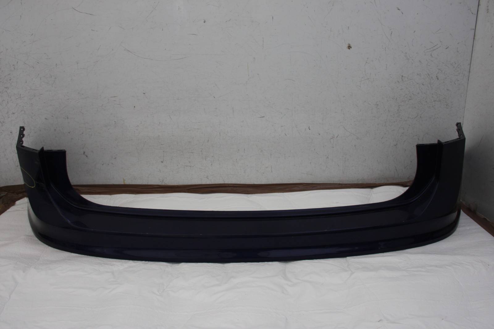 VW Tiguan Rear Bumper 2016 TO 2024 5NA807417 Genuine *DAMAGED*
