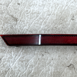 VW Tiguan Rear Bumper Right Reflector 2024 ON 571945106 Genuine - Image 3