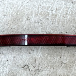 VW Tiguan Rear Bumper Right Reflector 2024 ON 571945106 Genuine - Image 4