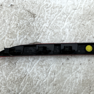 VW Tiguan Rear Bumper Right Reflector 2024 ON 571945106 Genuine - Image 7