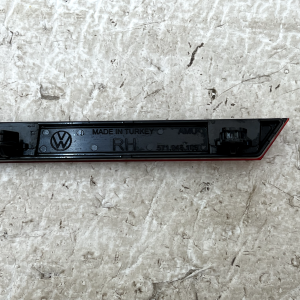 VW Tiguan Rear Bumper Right Reflector 2024 ON 571945106 Genuine - Image 9