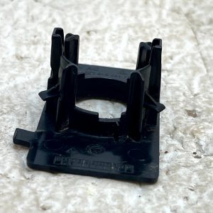 Volkswagen Caddy Mk5 Rear Left Parking Sensor Bracket 20-On 2K7919491A Genuine - Image 7