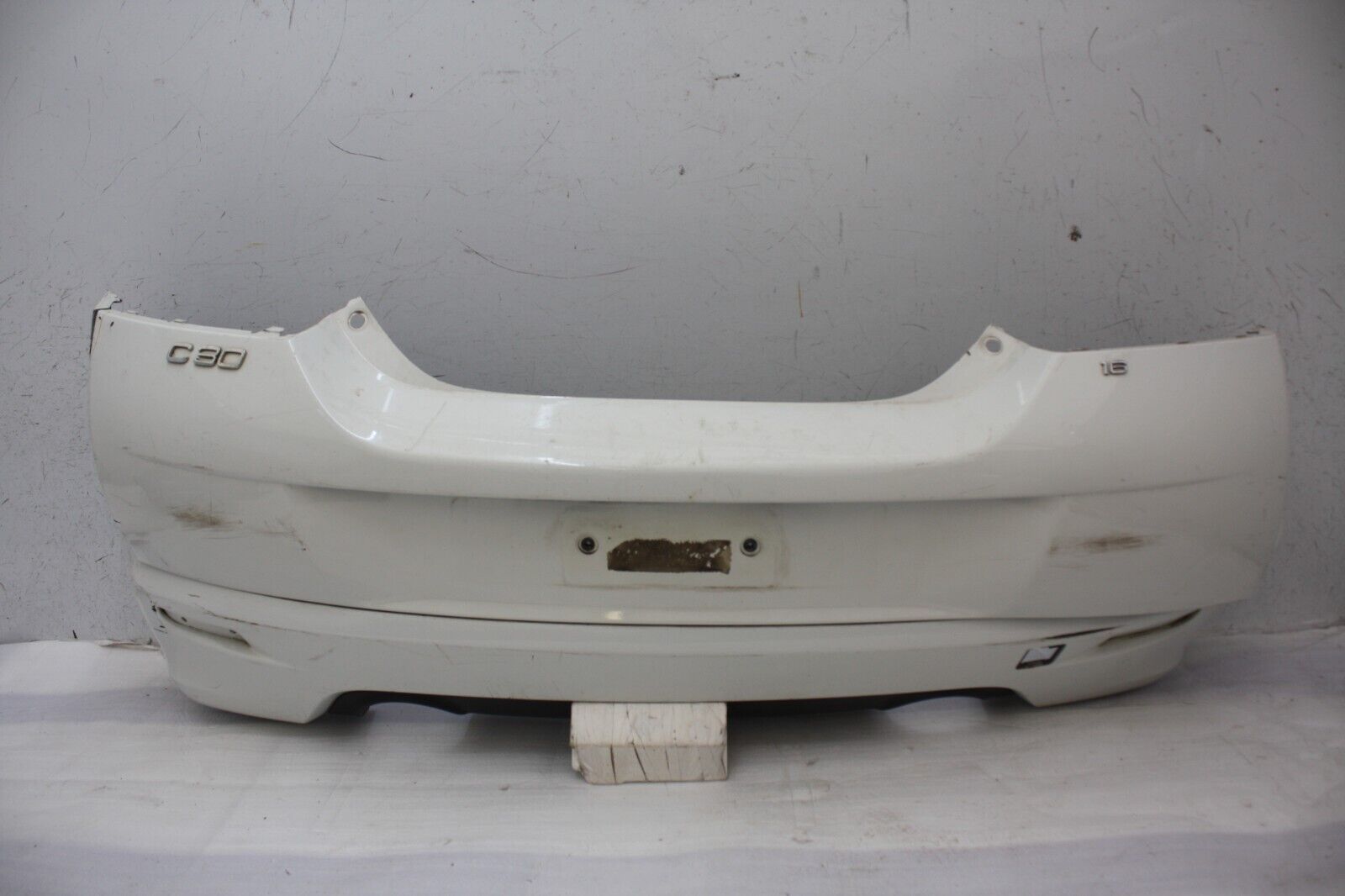 Volvo C30 R Design Rear Bumper 2007 TO 2009 30657206 Genuine *DAMAGED*