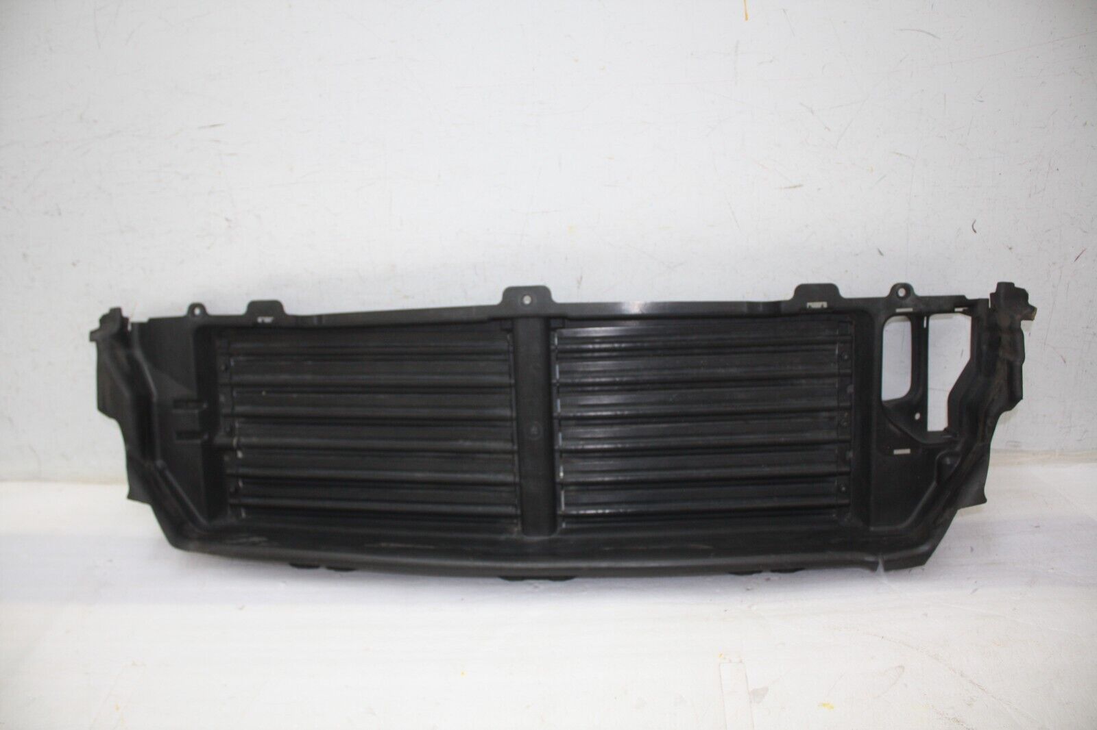 Volvo XC90 Front Radiator Shutter Grill 31455461 Genuine