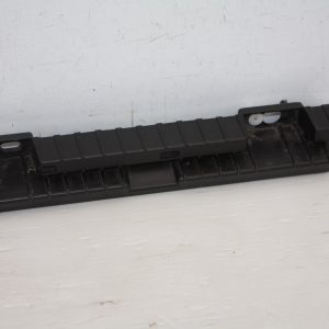 Volvo XC90 Rear Right Side Skirt Bracket 2015 ON 31395858 Genuine - Image 3