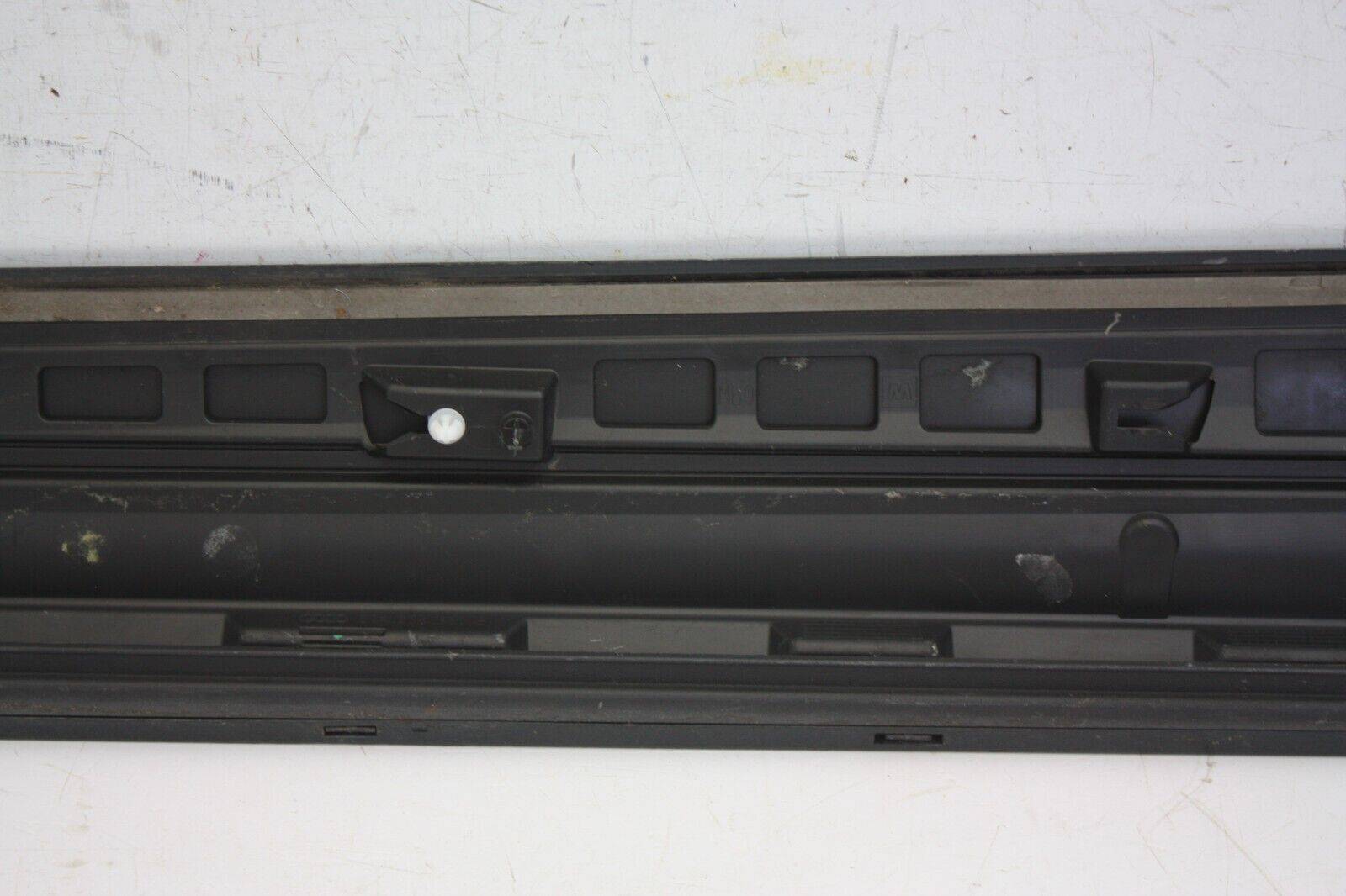 Audi-Q2-Front-Right-Side-Door-Moulding-2016-TO-2021-81A853960B-Genuine-176288391951-9