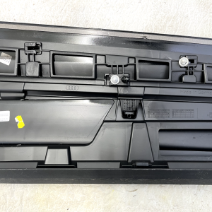 Audi Q6 E Tron Front Left Door Moulding 2024 ON 85H853959A Genuine - Image 10
