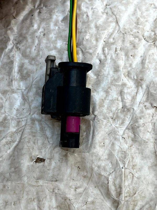 Audi VW Mercedes 3 Pin PDC Sensor Wiring Loom Plug Connector 1-1718644-1 Genuine 4 Audi VW Mercedes 3 Pin PDC Sensor Wiring Loom Plug Connector 1 1718644 1 Genuine 178430982761 5