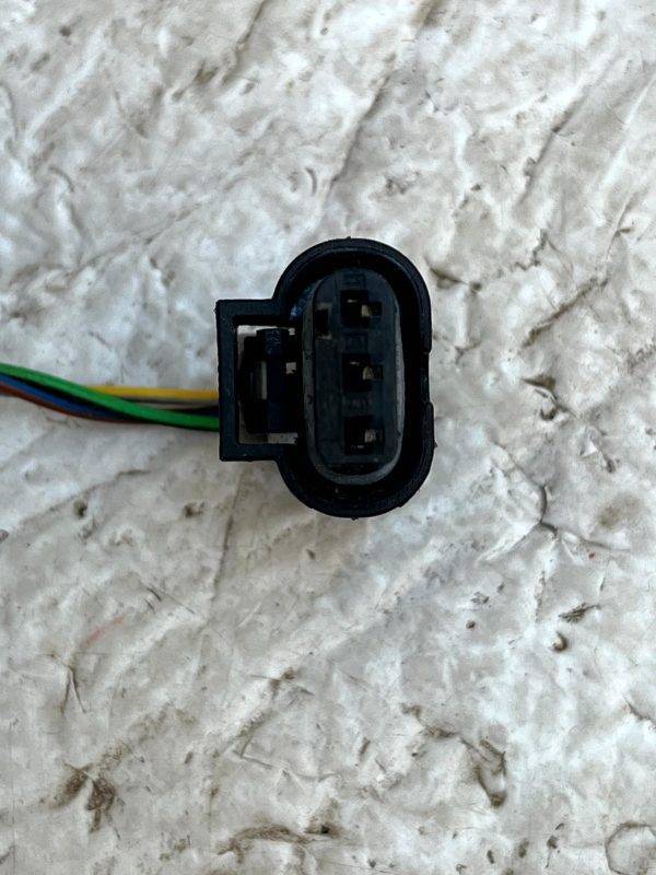 Audi VW Mercedes 3 Pin PDC Sensor Wiring Loom Plug Connector 1-1718644-1 Genuine 6 Audi VW Mercedes 3 Pin PDC Sensor Wiring Loom Plug Connector 1 1718644 1 Genuine 178430982761 7